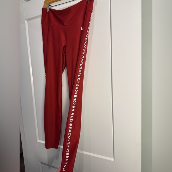 Arkansas Razorbacks Pullover Womens Medium Maroon Nike Slim Fit Dri Fit set - Picture 4 of 9